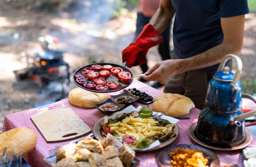What Food to Take Camping Without Fridge